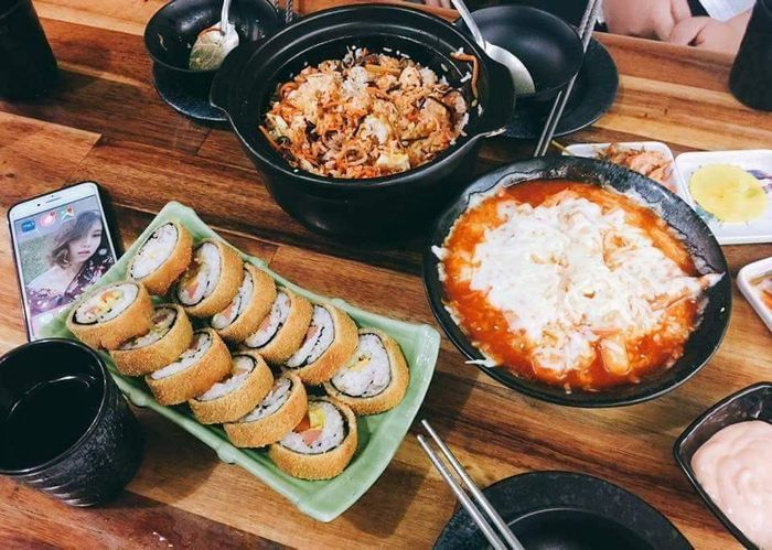 Không gian ấm cúng tại Nhà hàng KimBap Hàn Quốc Hải Phòng
