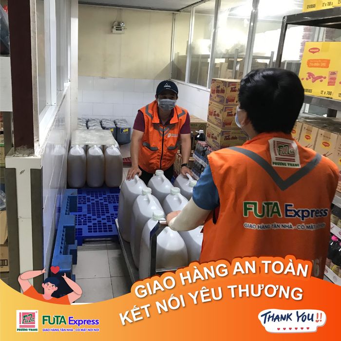 Hình ảnh trung tâm điều hành FUTA Express