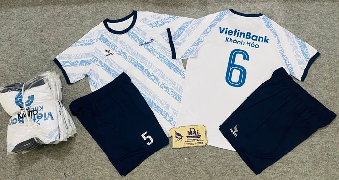 Bộ sưu tập trang phục bóng đá đa dạng tại NDƯ Sports