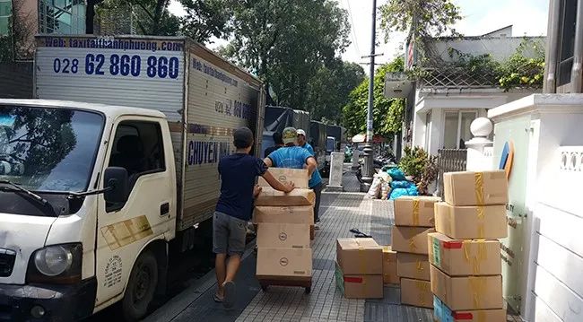 Vận Tải Thành Phương không ngừng cải tiến và đầu tư thêm nhiều thiết bị máy móc hiện đại, nhằm nâng cao hiệu quả và sự an toàn trong từng chuyến vận chuyển.