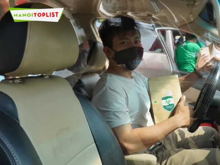 taxi-go-xe-taxi-7-cho-ha-noi-chuyen-nghiep-Tripi
