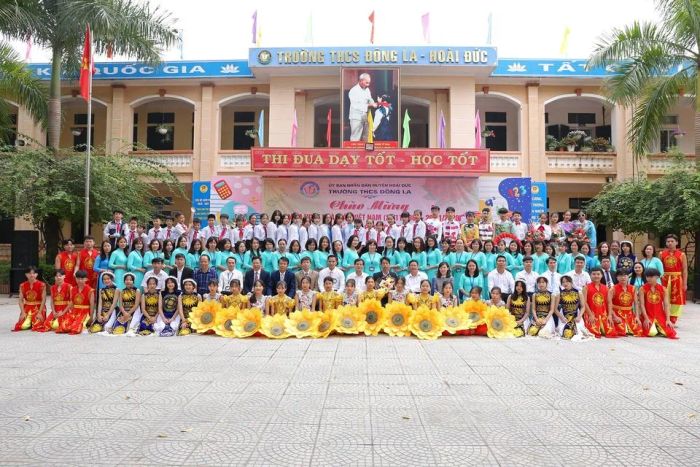 Đội ngũ giáo viên tâm huyết - Trái tim của THCS Đông La
