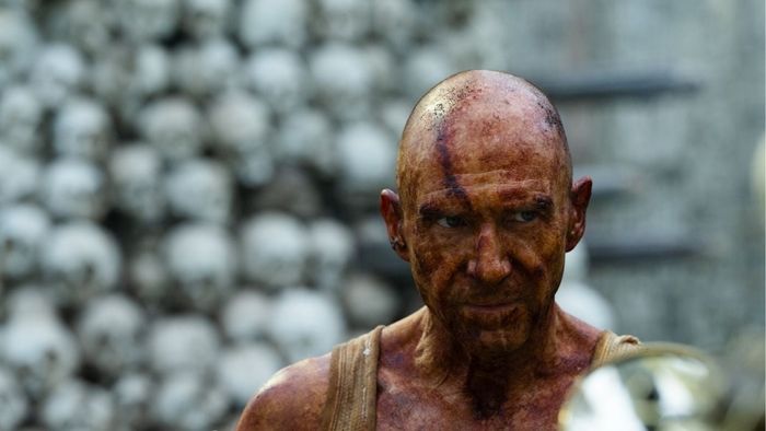 Ralph Fiennes trong 28 Years Later