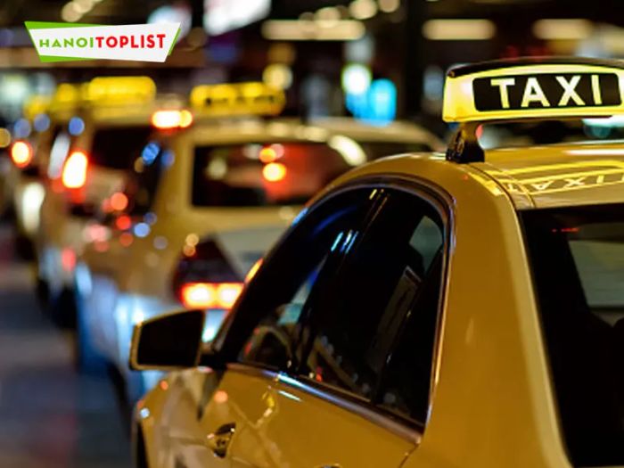 taxi-gio-vang-xe-taxi-7-cho-ha-noi-gia-re-Tripi