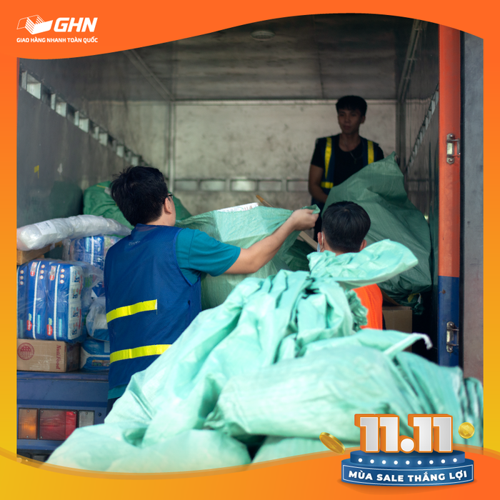 Hình ảnh đội ngũ giao nhận GHN tại Bình Dương