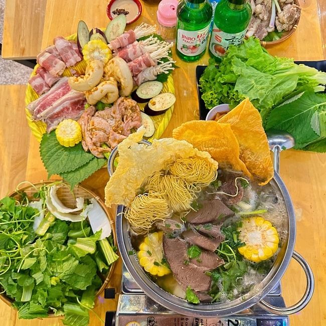 Khám phá Lẩu Bò Trì Phương - Nơi mang đến những trải nghiệm ẩm thực tuyệt vời với món lẩu bò phong phú và hương vị hấp dẫn.