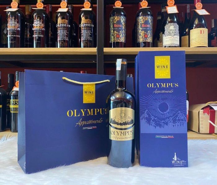 Wine Group là một địa chỉ cung cấp hộp quà Tết rượu vang ở TPHCM không thể bỏ qua, nơi bạn có thể tìm thấy những món quà tuyệt vời và tinh tế cho người thân và bạn bè.