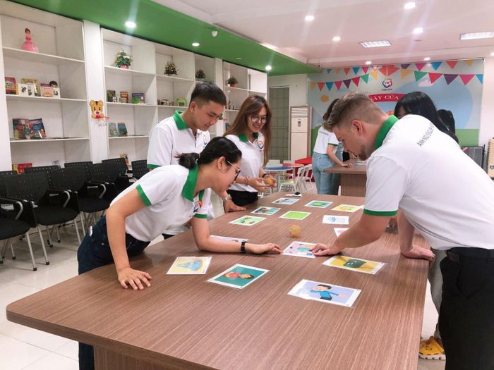 Hoạt động giảng dạy tương tác tại English World Tây Ninh