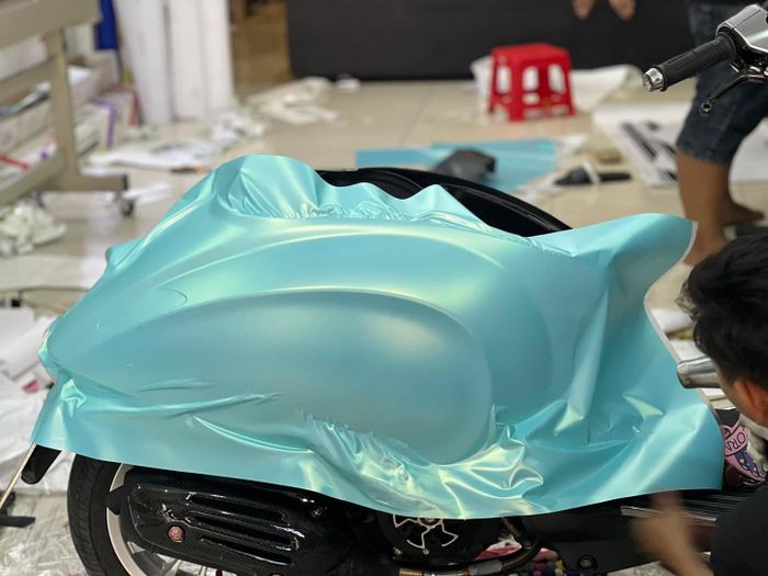 Decal Ty hình ảnh 1