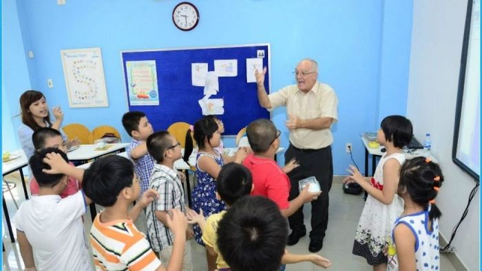 Không gian học tập trẻ trung tại Youth English