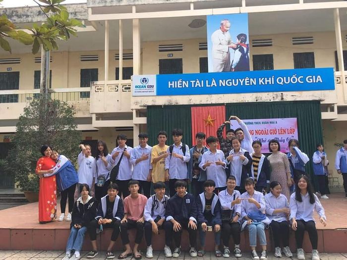 Hình ảnh sinh động về phòng học hiện đại tại THCS Xuân Mai A