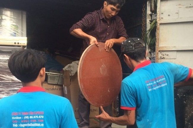 Thành Tâm Express cam kết minh bạch giá cả, báo giá chi tiết trước khi thực hiện dịch vụ