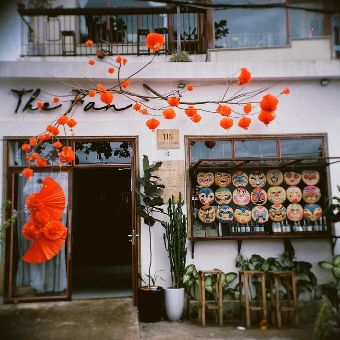 The Fan - Coffee & Milktea ảnh 1 - Khung hình đẹp như mơ với ánh sáng tự nhiên tinh khiết hòa quyện cùng không gian minimalism đầy nghệ thuật