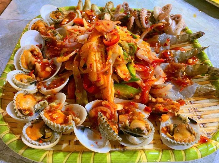 Những món hải sản tươi ngon làm nên thương hiệu Tiểu Nhị Quán