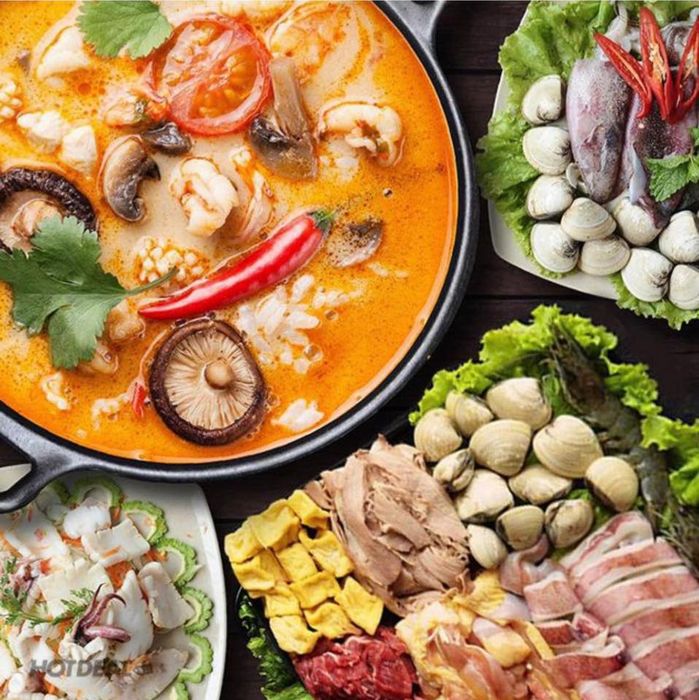 Không gian ấm cúng và món ngon đặc trưng tại Lẩu Ngon 179