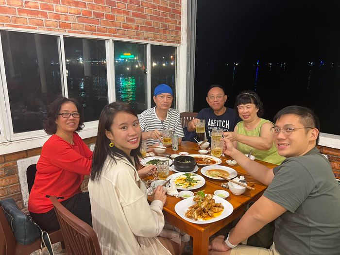 Không gian ấm cúng và những món ốc đặc sản tại Ốc Bối Bối