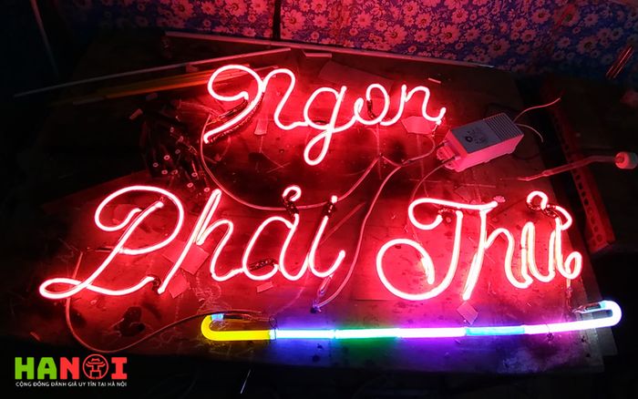 Công Ty TNHH Quảng Cáo và Nội Thất Hoàng Tùng - Tripi