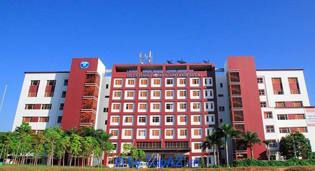 Trường Đại học Quốc tế không chỉ là một trong những trường đại học nổi bật về chất lượng giảng dạy ngoại ngữ mà còn là ngôi trường tiên phong tại Việt Nam với 100% chương trình học bằng tiếng Anh.