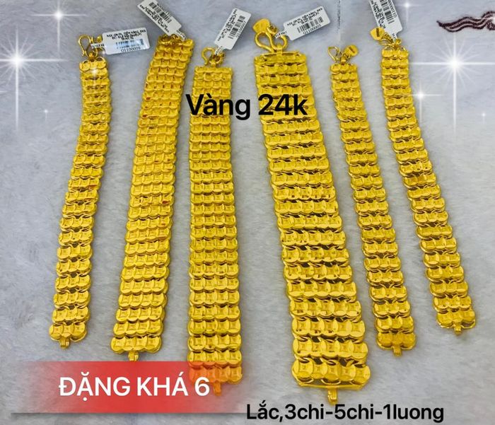 Không gian trưng bày ấn tượng tại Tiệm Vàng Đặng Khá 6