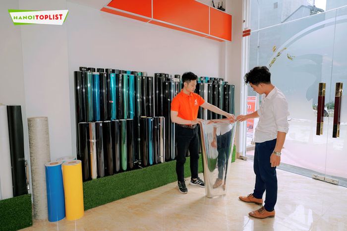 showroom-giay-dan-tuong-nnd-ha-noi