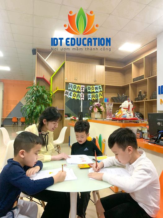 Không gian học tập hiện đại tại IDT English