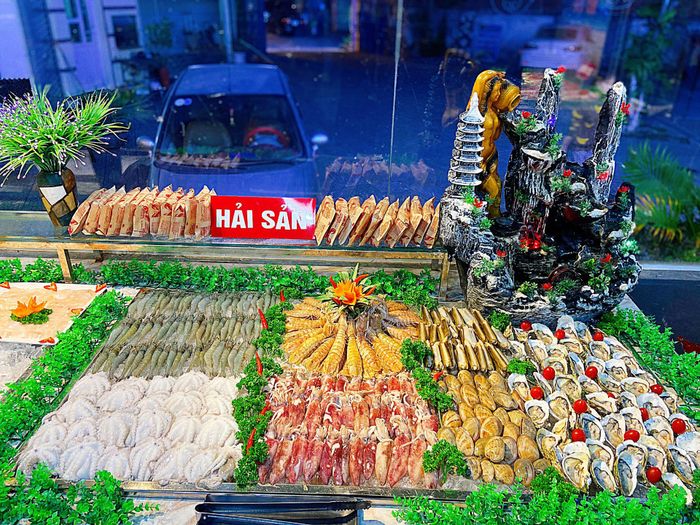 Bữa tiệc buffet hải sản thịnh soạn tại Lẩu Nướng Yummy