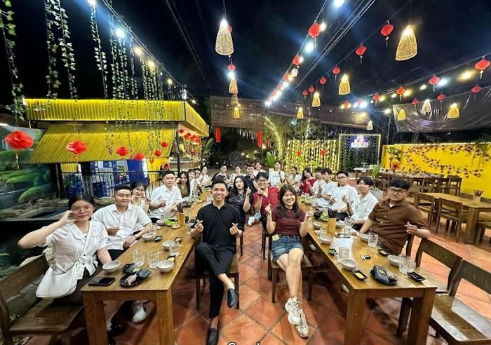 Hình ảnh The Jungle - Ốc đảo xanh mát giữa lòng thành phố