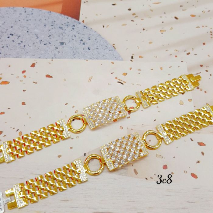 Không gian trưng bày ấn tượng tại Tiệm Vàng Hoàng Nam