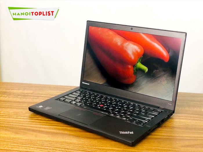 laptop-bach-khoa-dong-hanh-cung-tri-thuc-Mytour