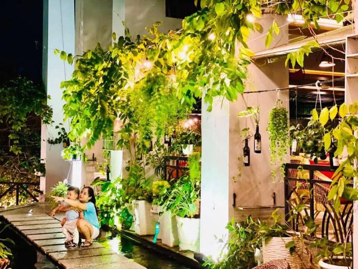 Không gian xanh mát tại Green Cafe Quy Nhơn