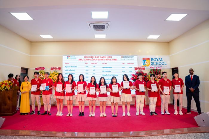Trường Song Ngữ Quốc Tế Hoàng Gia (Royal School) - ảnh 1