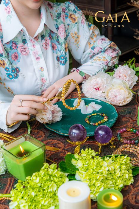 Bộ sưu tập trang sức phong thủy tinh tế từ GaiA by Yang