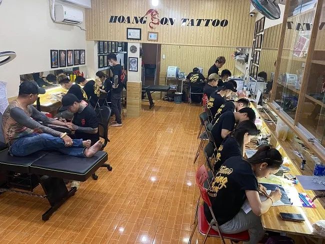 Khóa học xăm hình nghệ thuật chuyên nghiệp tại Hoàng Sơn