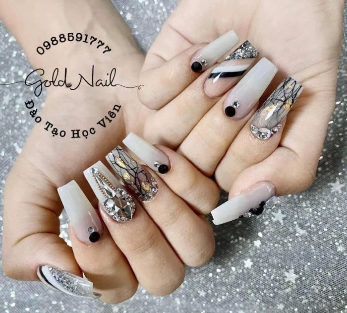 GOLD Nail - Tên Lửa ảnh 2