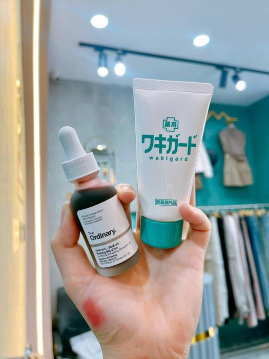 Bộ sưu tập mỹ phẩm đa dạng tại Chloe Anna Cosmetics