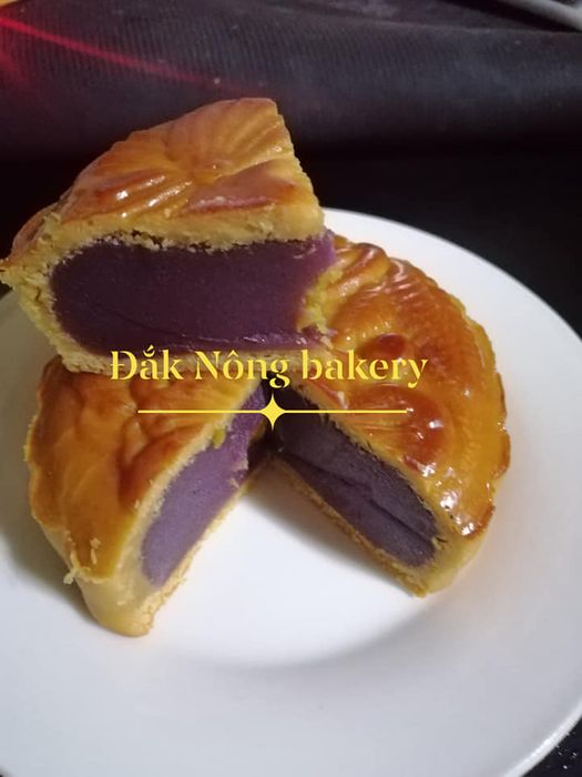 Hình ảnh bánh trung thu thủ công tinh tế tại Bakery Đắk Nông