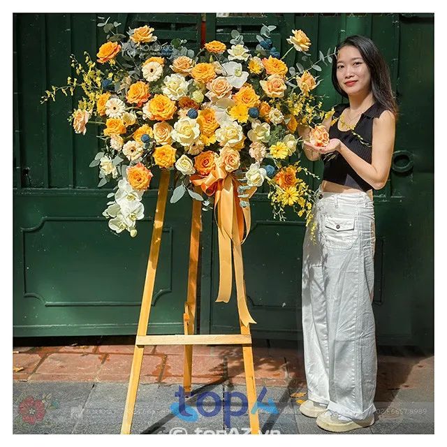 Hoa 10 Giờ Hoàn Kiếm - Địa chỉ vàng cho những kệ hoa khai trương đẳng cấp
