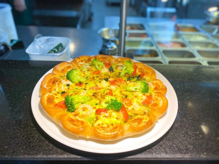 Không gian sang trọng tại The Pizza Company - Ảnh 1