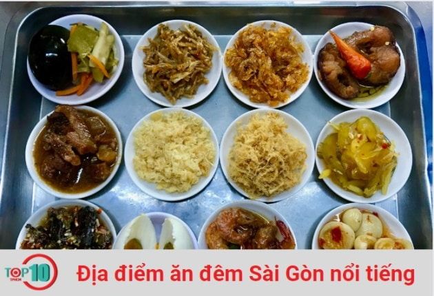 Cháo Trắng Ấm Lòng Hàng Xanh