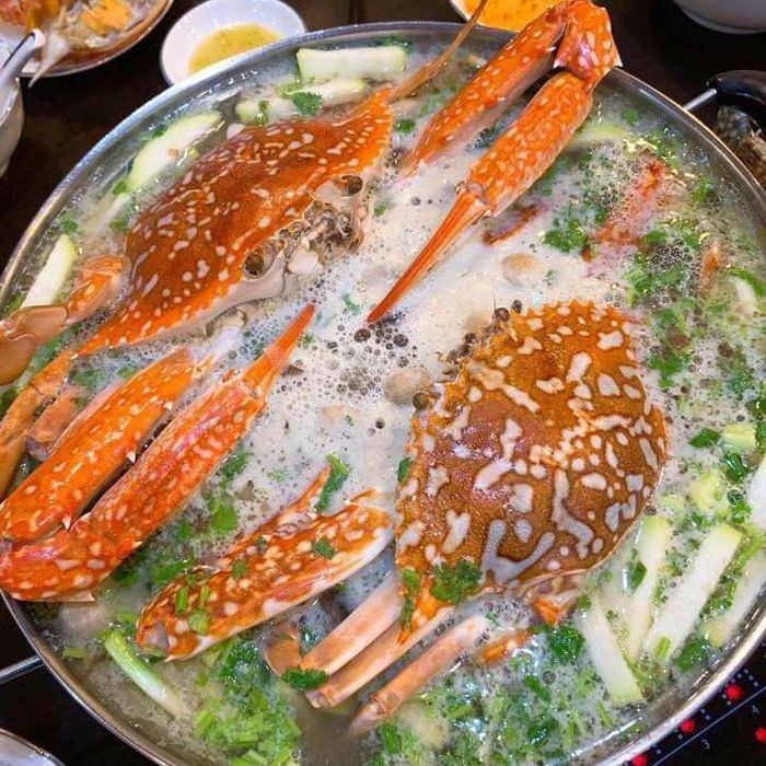 Không gian sang trọng tại Hải sản Biên Hoà 61