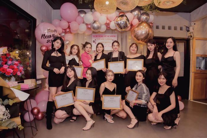 Hình ảnh thực tế khóa học tại Yumi Makeup Academy