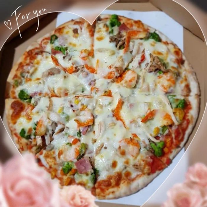 Không gian ấm cúng tại Pizza Việt - Firewood Pizza - Ảnh 1