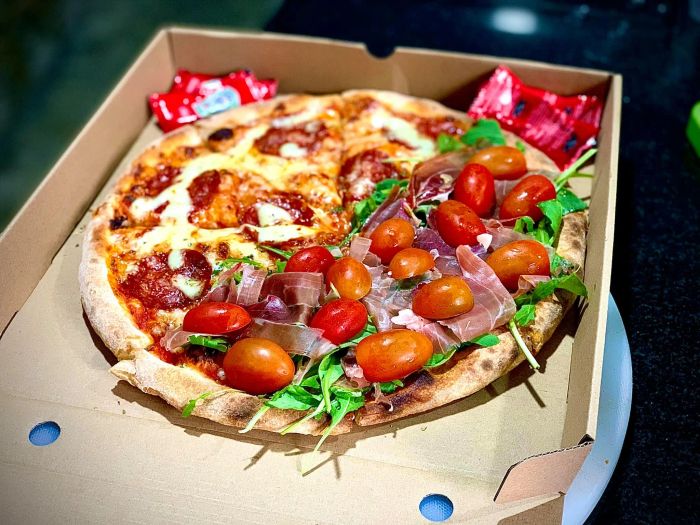 Không gian thưởng thức tại Pizza Chorio - Ảnh 3