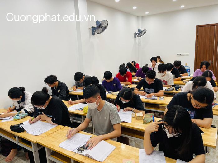 Hình ảnh lớp học tại Trung tâm Cường Phát
