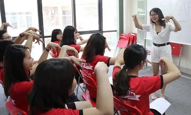 Trung tâm tiếng Anh Ms Hoa - Đồng hành cùng hành trình chinh phục TOEIC