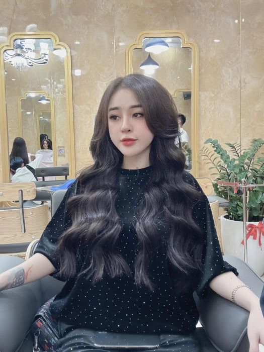 Không gian sang trọng và những tác phẩm tóc nghệ thuật tại Nối Tóc Essensual