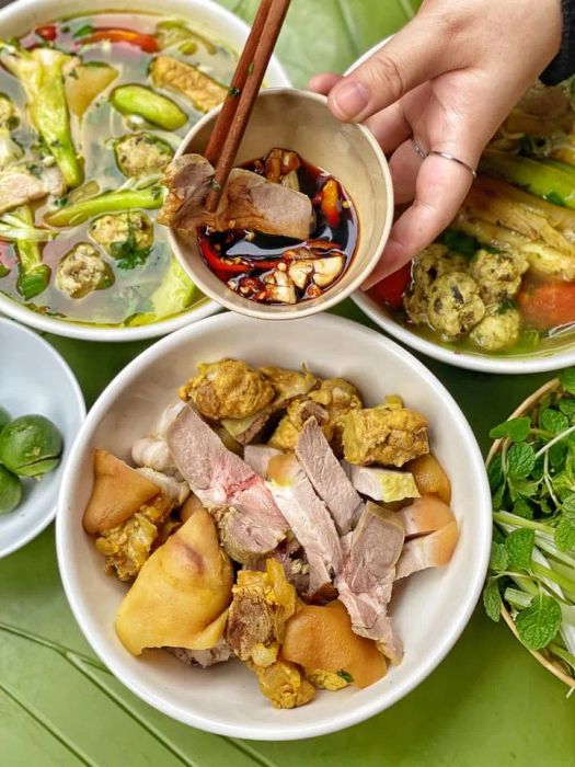 Không gian ấm cúng tại quán Bền Tuyết