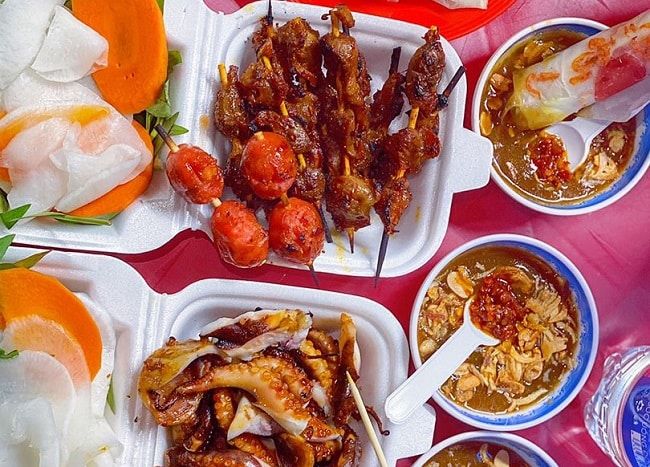 Trải nghiệm ẩm thực đường phố tại Đại học Sư Phạm Quận 5