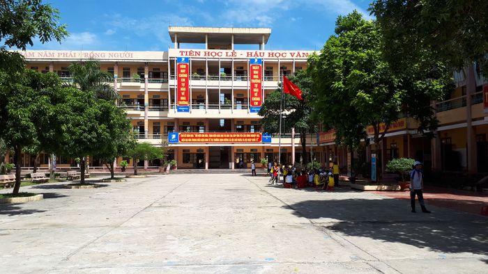 Trường THCS Hoàng Văn Thụ - Hình ảnh 1