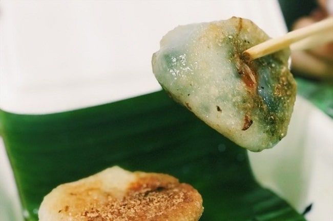 Bánh hẹ tròn - Tinh túy ẩm thực đường phố Quận 5